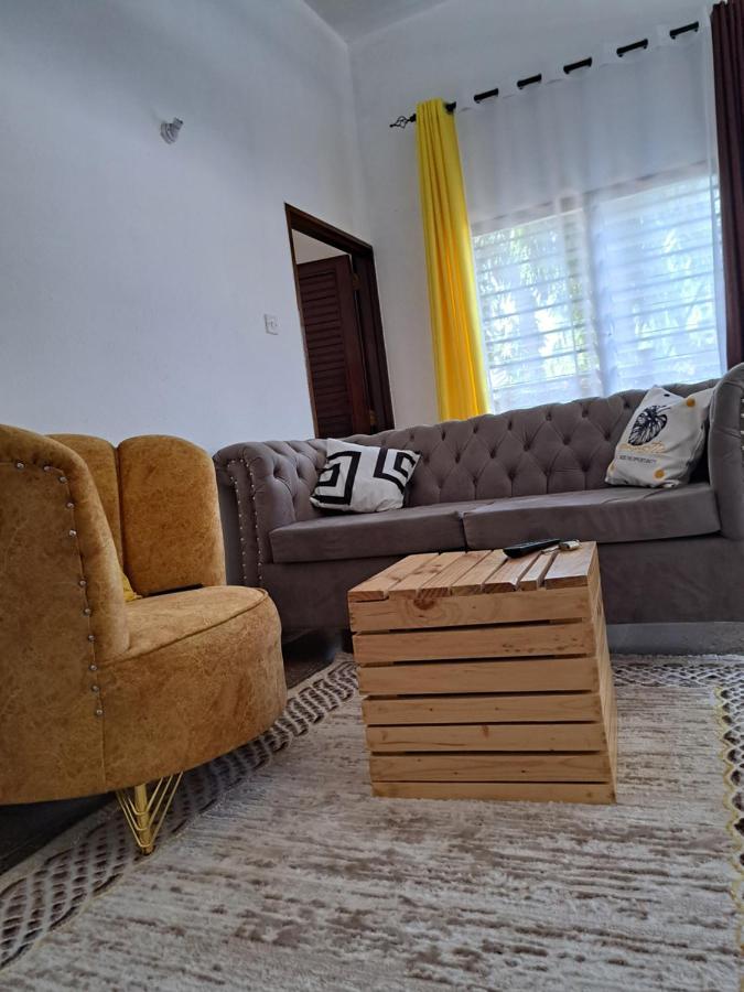 Halisi Stays 1Bed Near Sgr/Airport مومباسا المظهر الخارجي الصورة